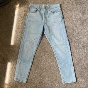 Like new Levi Skinny Jeans